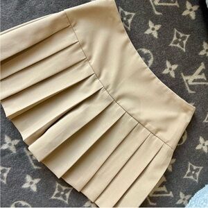 Zara Cream Pleated Mini Skirt Casual